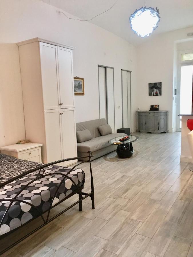 Maison Dora 10 Торино Екстериор снимка